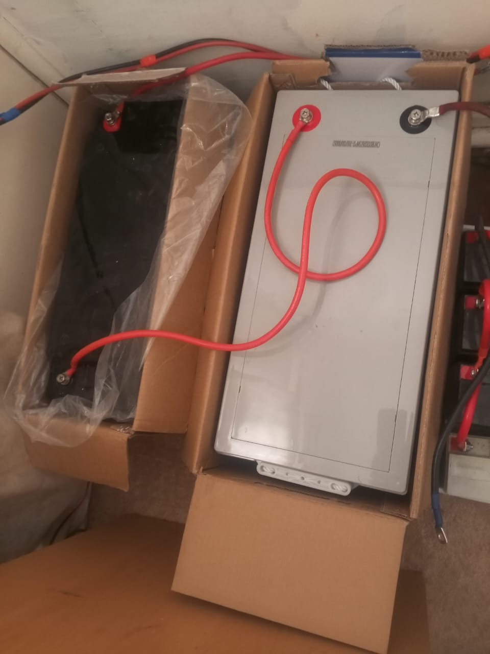 Electrical battery setup